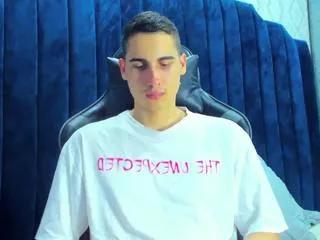 ryan_levi on Flirt4Free 