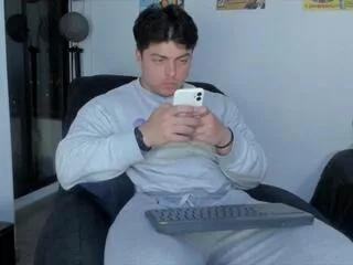scott_milleer on Flirt4Free 