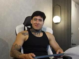 thomass_collins on Flirt4Free 