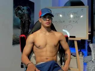tony_petrov on Flirt4Free 