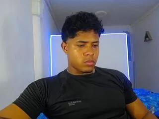 xavier_bryant on Flirt4Free 