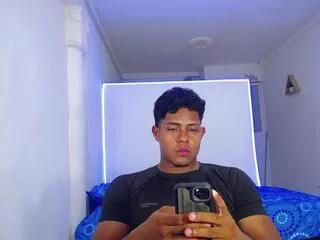 xavier_bryant on Flirt4Free 