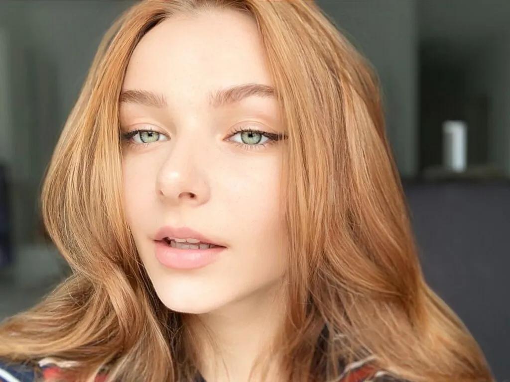 Checkout LiveJasmin's AmberEvens AmberEvens from LiveJasmin