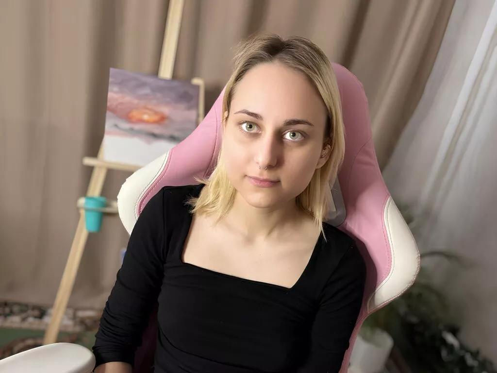 AmyEvansy on LiveJasmin 