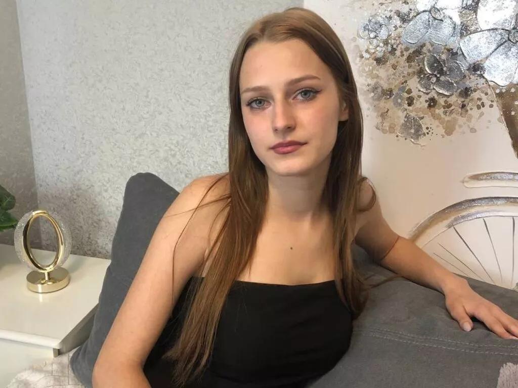 CamillaFoxi on LiveJasmin 