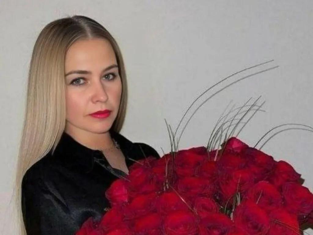 Masturbate to 50 years old CarlaVogue from LiveJasmin CarlaVogue from LiveJasmin