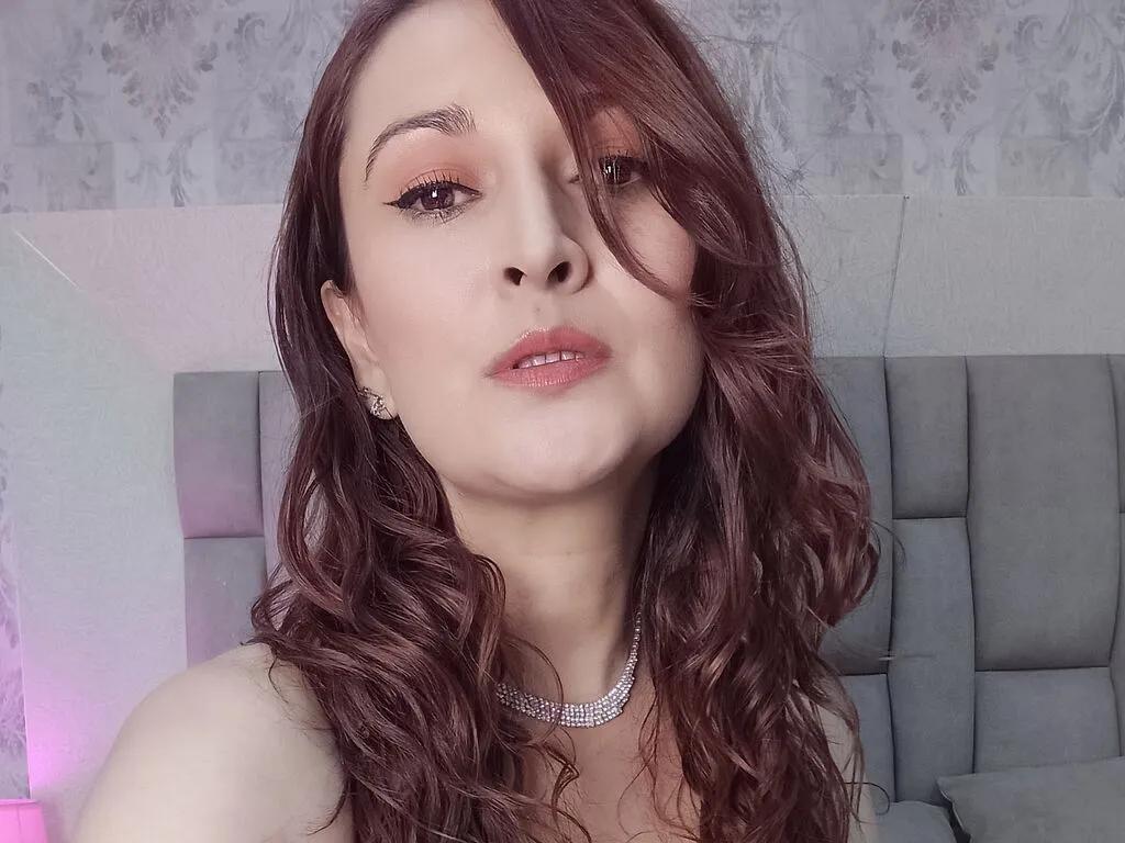 Discover CharlotteeHarper, she wants to masturbate for you CharlotteeHarper from LiveJasmin