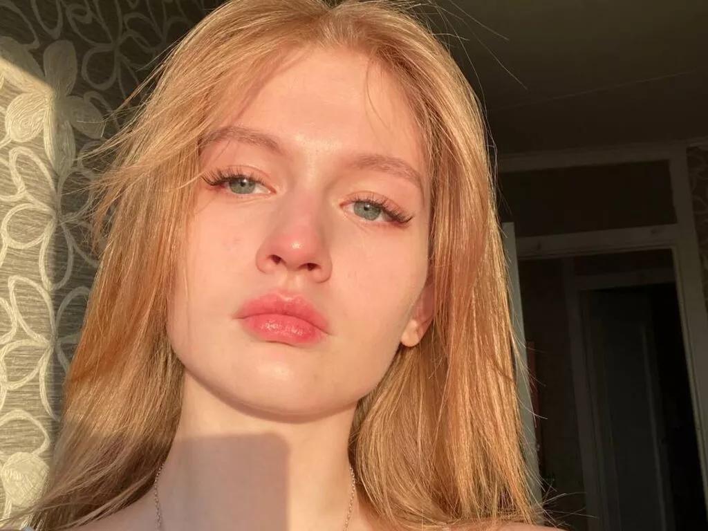 EleanorPattinson on LiveJasmin 