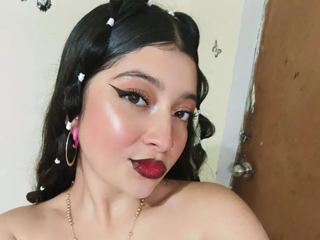 EvelynJey on LiveJasmin 