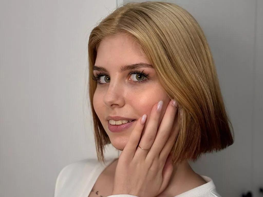 LizbethChaplin on LiveJasmin 
