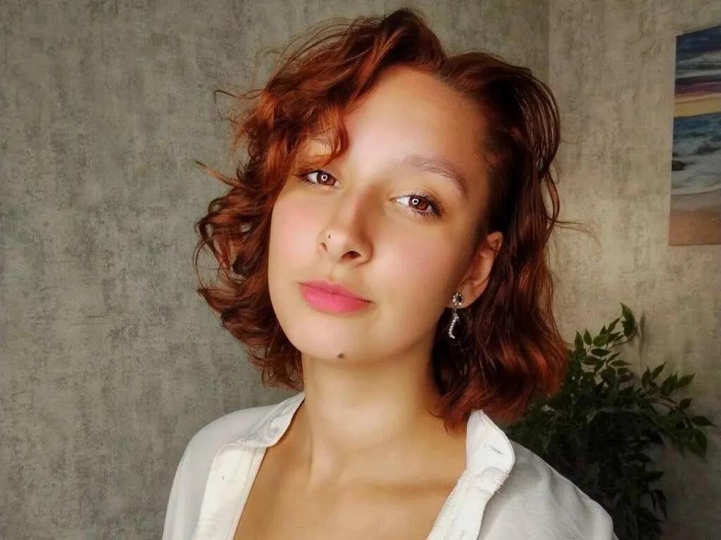 Watch amazing performer LylianRose LylianRose from LiveJasmin