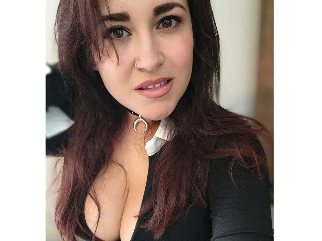 NadiaNocturne from LiveJasmin