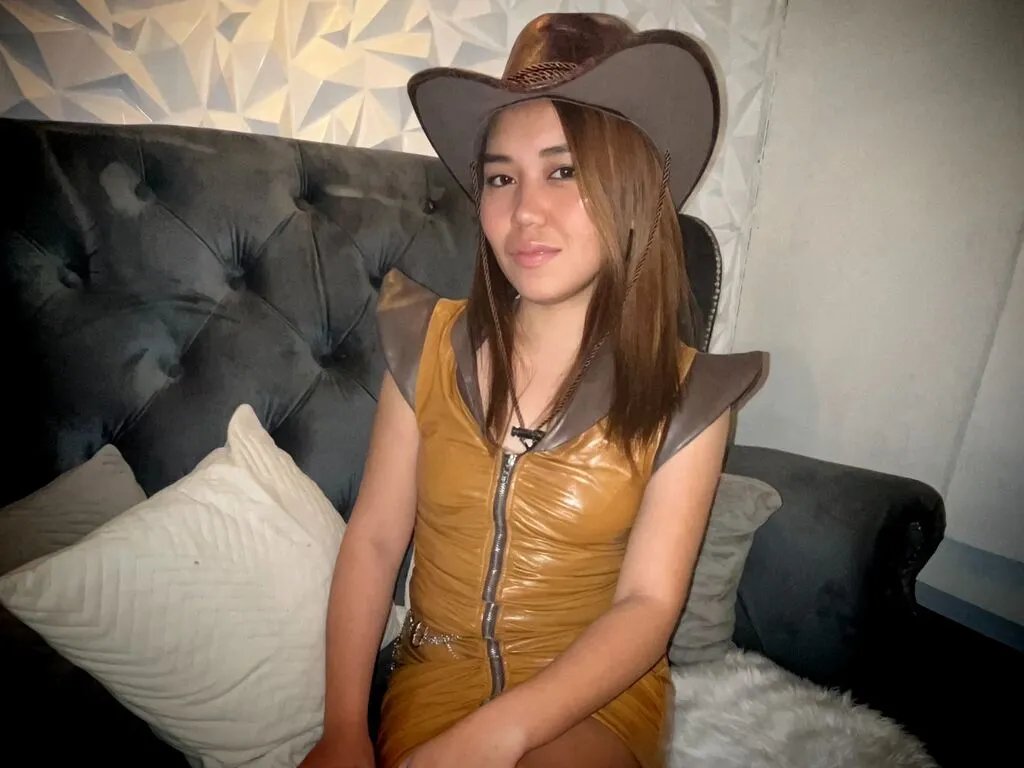 SiennaLatt from LiveJasmin