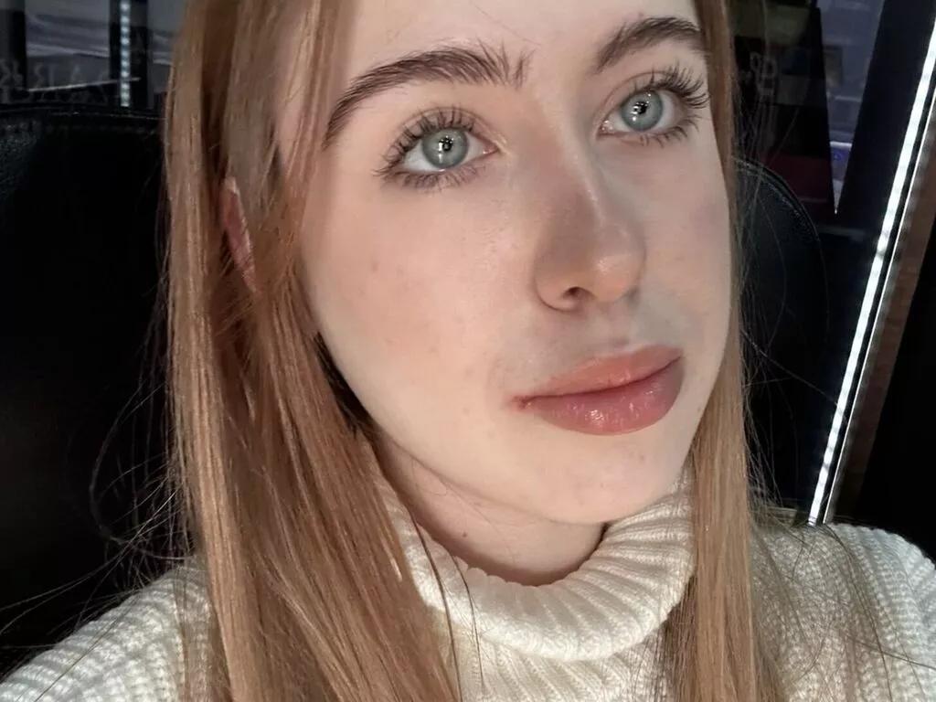 Hot SophiaToornet wants you to fuck her body now SophiaToornet from LiveJasmin