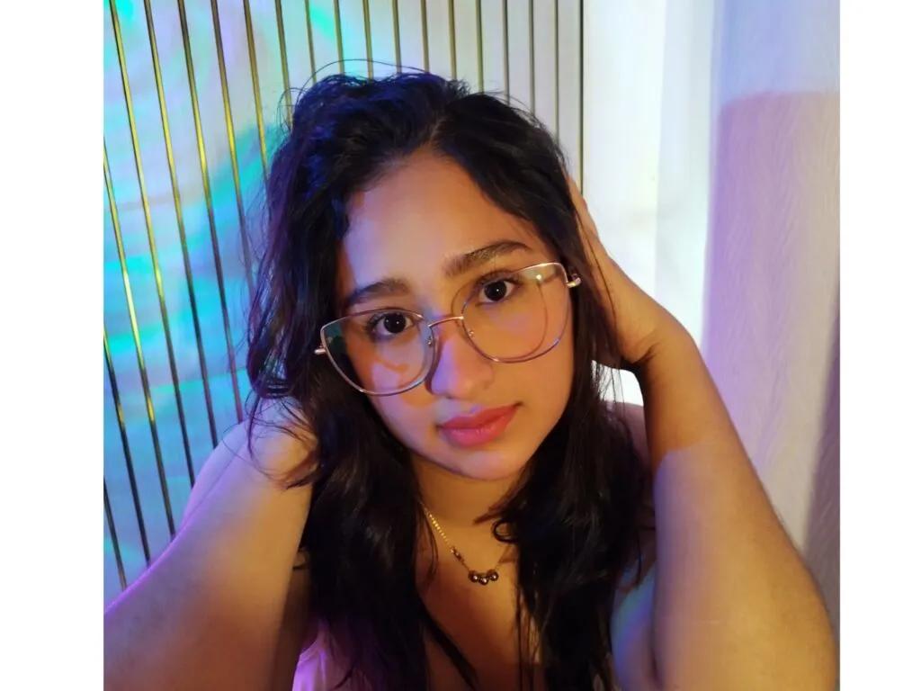 ThaisRose on LiveJasmin