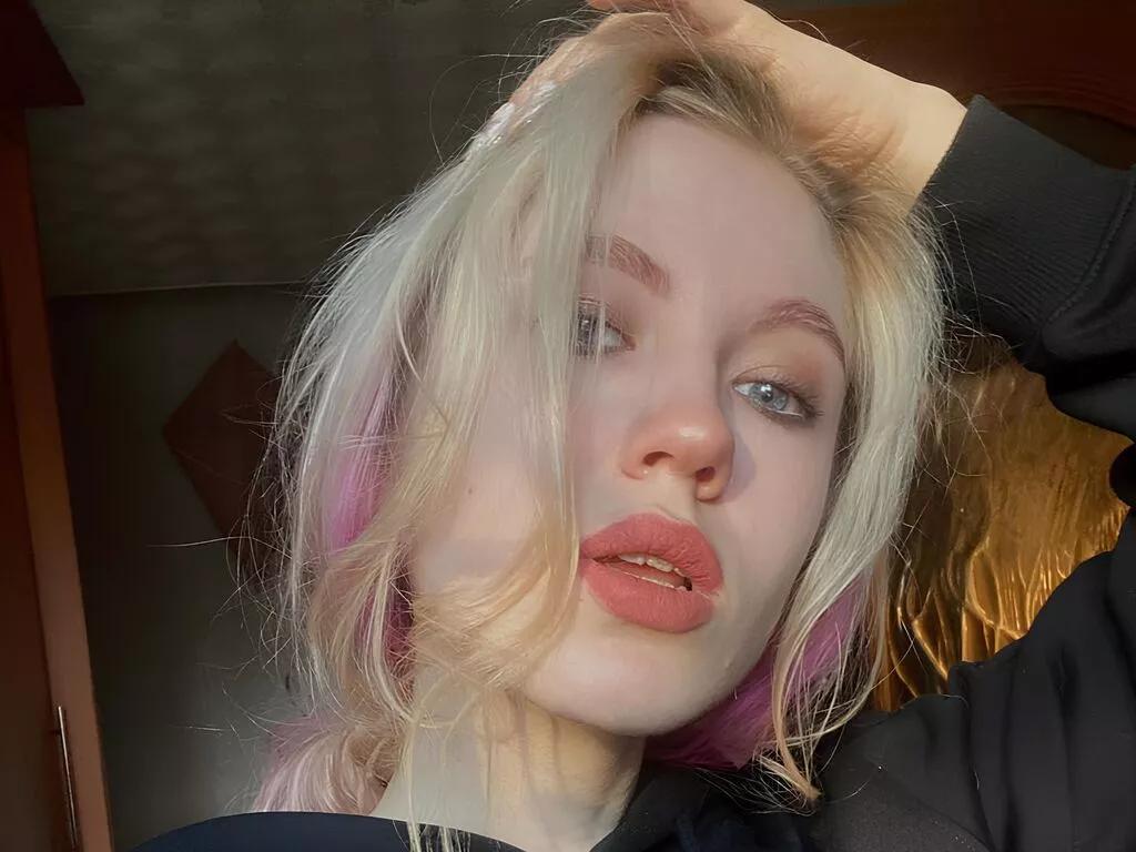 UdeleDarlington on LiveJasmin 