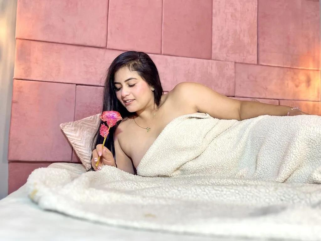 Checkout 31 years old XiomyEvance from LiveJasmin XiomyEvance from LiveJasmin