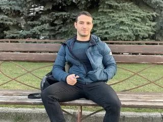 Offline Adam_hot on Streamate