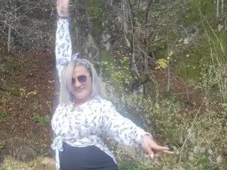 Hot ADELIYNNE wants you to fuck her body now ADELIYNNE from Streamate