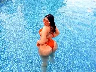 AliceeSecret on Streamate 