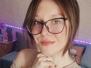 AliceSlyFox on Streamate 