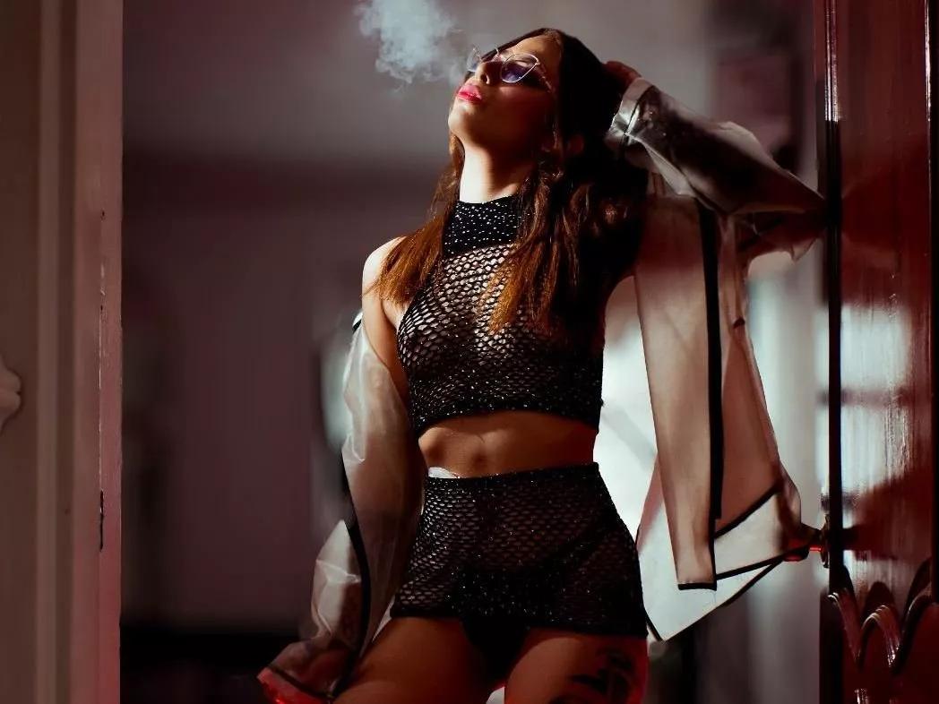 Offline amber_22 on Streamate