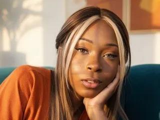 Try hot performer AmberCreed AmberCreed from Streamate