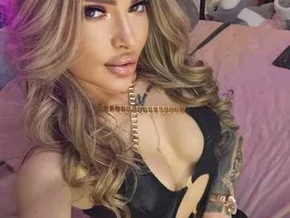 Offline AmiraBelle on Streamate