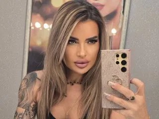 Offline AmiraBelle on Streamate