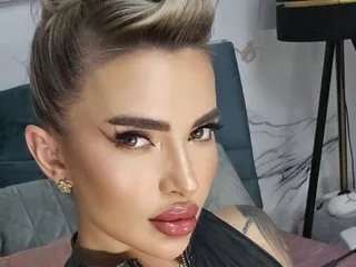 AmiraBelle from Streamate