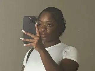 Offline Amourmywayy on Streamate