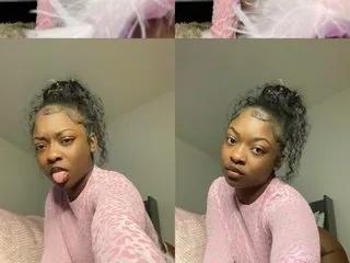 Offline Amourmywayy on Streamate