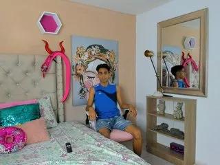andreshot22 on Streamate 