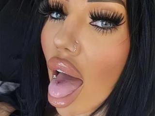 Offline BritishTastyCherryxo on Streamate