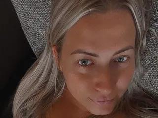 Bunnyela on Streamate 