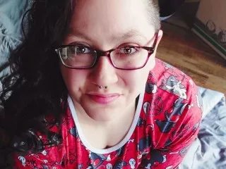 Offline CuddlyLittleDemon on Streamate