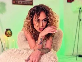 Amazing Curly_Natashaa wants you to fuck her body now Curly_Natashaa from Streamate