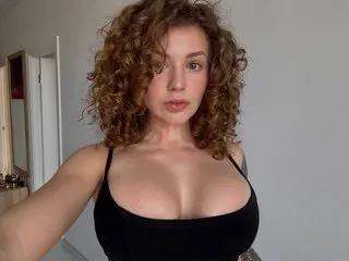 Dirty CurlyCandyXX wants you to fuck her body now CurlyCandyXX from Streamate
