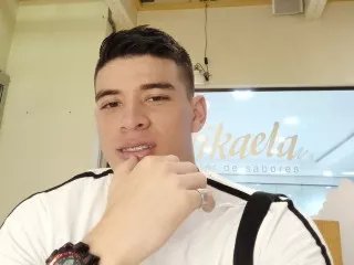 Offline DEIBYY on Streamate