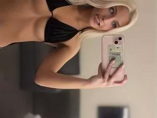 Ella_xoxo on Streamate 