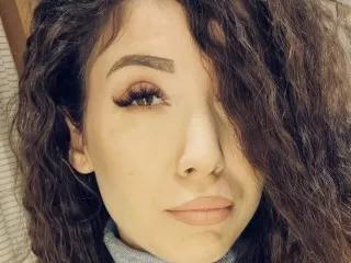 ElleLuvv on Streamate 