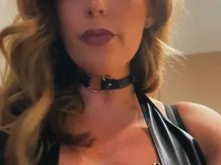 Sexy ElleMayVixen wants you to fuck her body now ElleMayVixen from Streamate