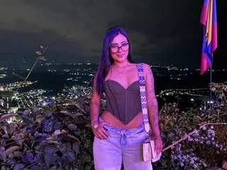 EmaClark21 — Group on Streamate