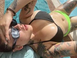 Offline EmmaBellemore on Streamate