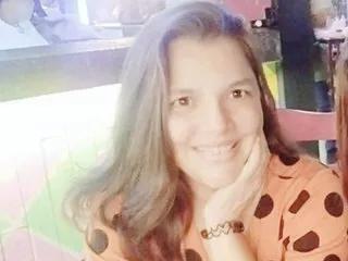 EstelaHot111 on Streamate 