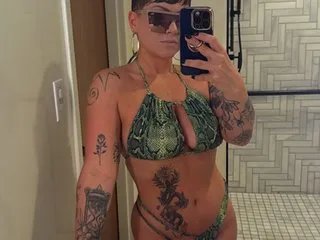 Group GoddessPixieXOXO on Streamate