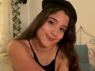 HaileyBunny_18 on Streamate