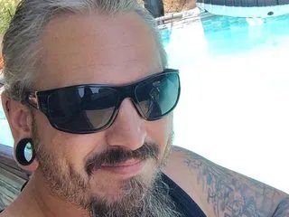 Admire Hornymisfit, he wants to masturbate for you Hornymisfit from Streamate