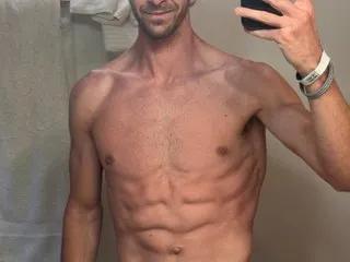 HungRunner36 on Streamate