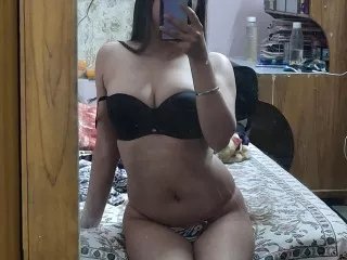 Offline Indianaysha93 on Streamate